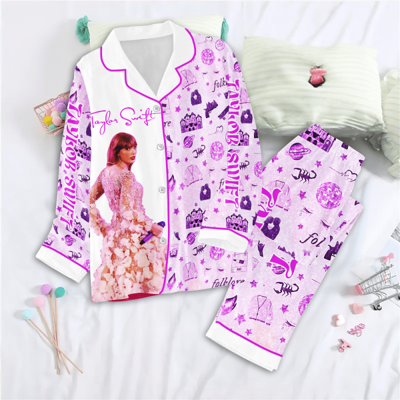 TW Pijama NGHIAVT0779 1 Taylor Swift Premium Button Down Pajamas Set IFDDBDP0029 Idea Fanatic